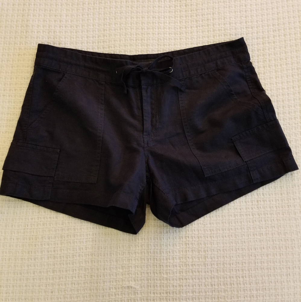 Banana Republic mid-rise Navy Blue shorts